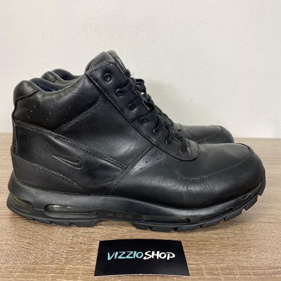 nike goadome boots size 13